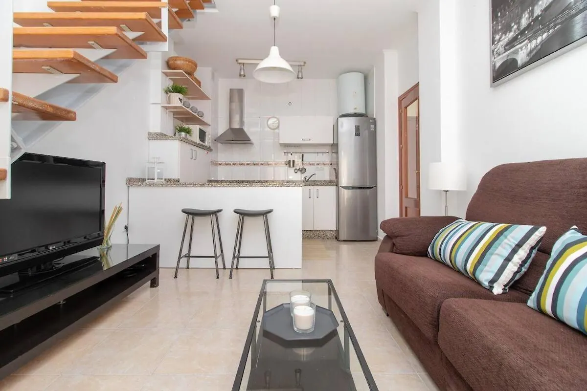 ACEITE - Maravilloso dúplex en el centro de Málaga Apartamento