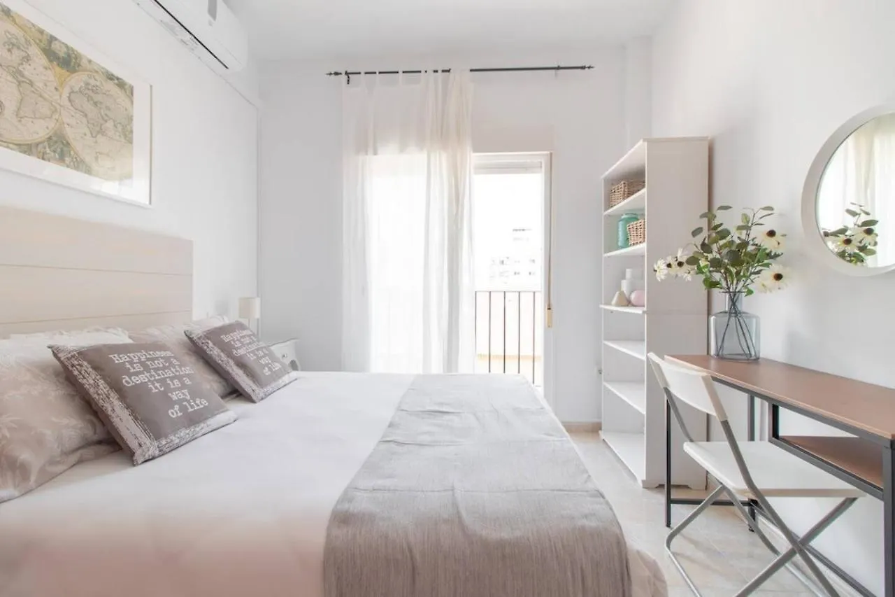 ACEITE - Maravilloso dúplex en el centro de Málaga Apartamento